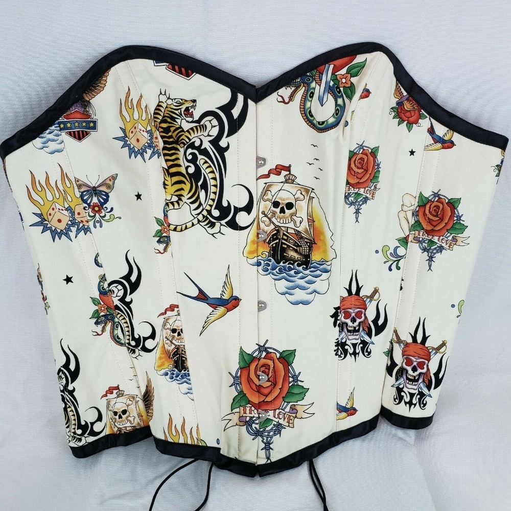 Women’s Corset M Lace and Hooks Boned Scull Tiger
